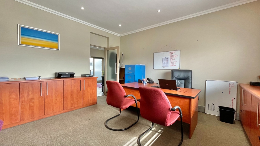 To Let commercial Property for Rent in Lionviham Western Cape